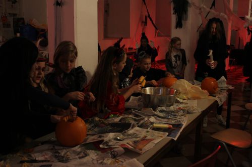 24_HalloweenParty02